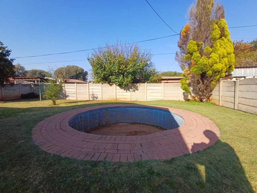 2 Bedroom Property for Sale in Randlespark North West